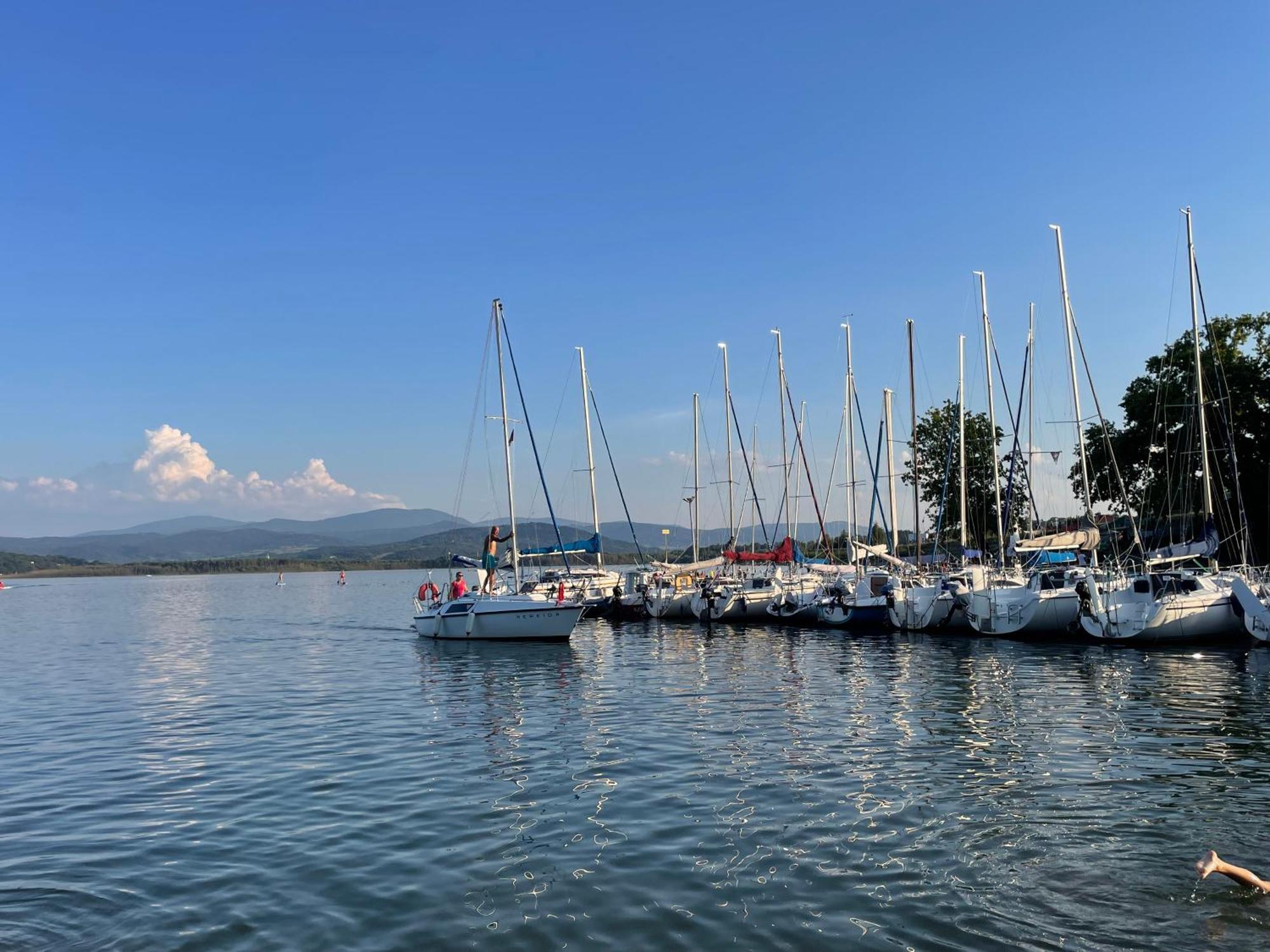 Superior Laguna Beskidow 3 Rooms! Sauna&Gym! Air Condition! Зажече Экстерьер фото